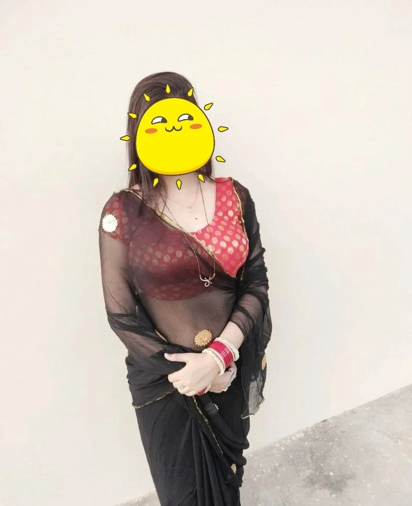 Soniya Bhabhi – Indian escort in Chennai — 4 / 8