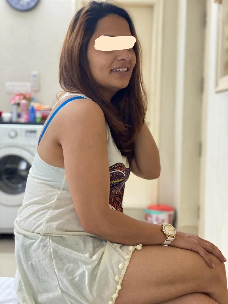 Richa Sharma – Indian escort in Bangalore — 3 / 5