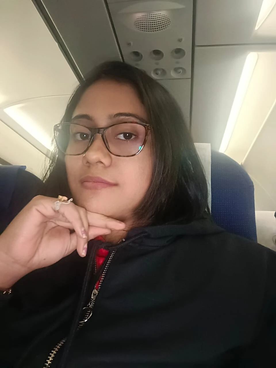 Sakshi Cam Show & Real Meet – Indian escort in Bangalore — 4 / 5
