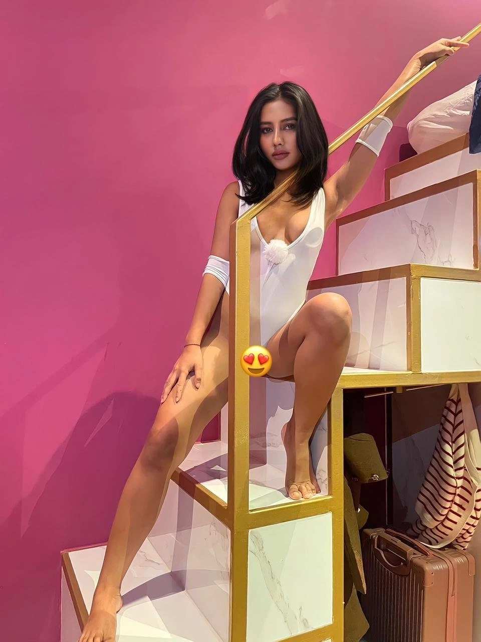 Cha – Indonesian escort in Hong Kong — 2 / 7