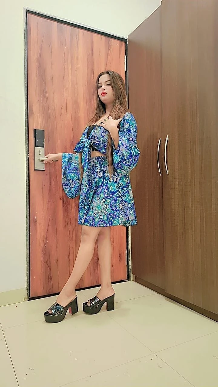 Sneha Gupta – escort in Ahmedabad — 1 / 3