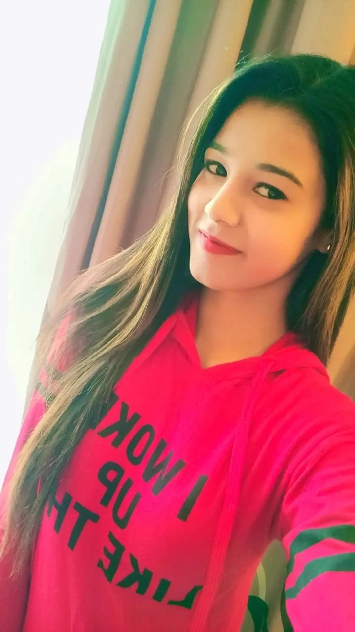 Tina – Indian escort in Chennai — 1 / 4