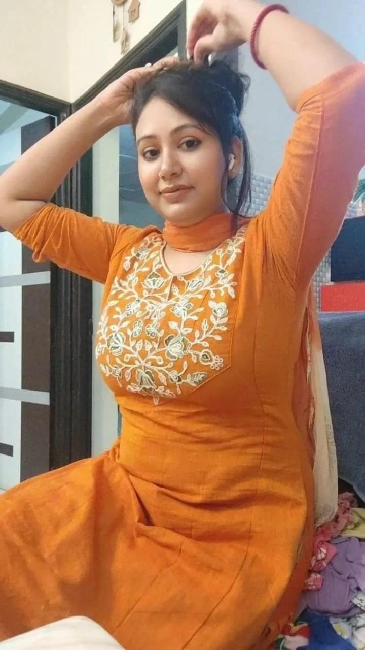 Monika Independent Escort Service – Indian escort in Chandigarh — 1 / 4