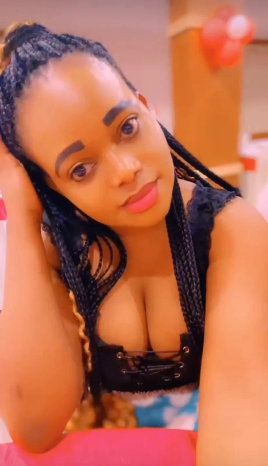 Sandra – Congolese escort in Bangalore — 3 / 5