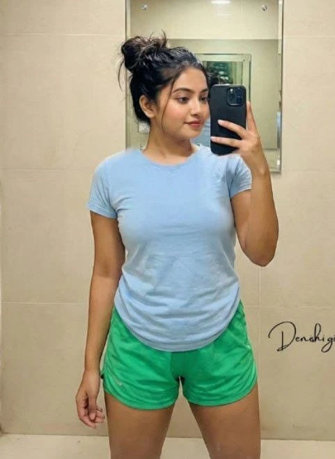 Radhika – Indian escort in Candolim, Goa — 2 / 4