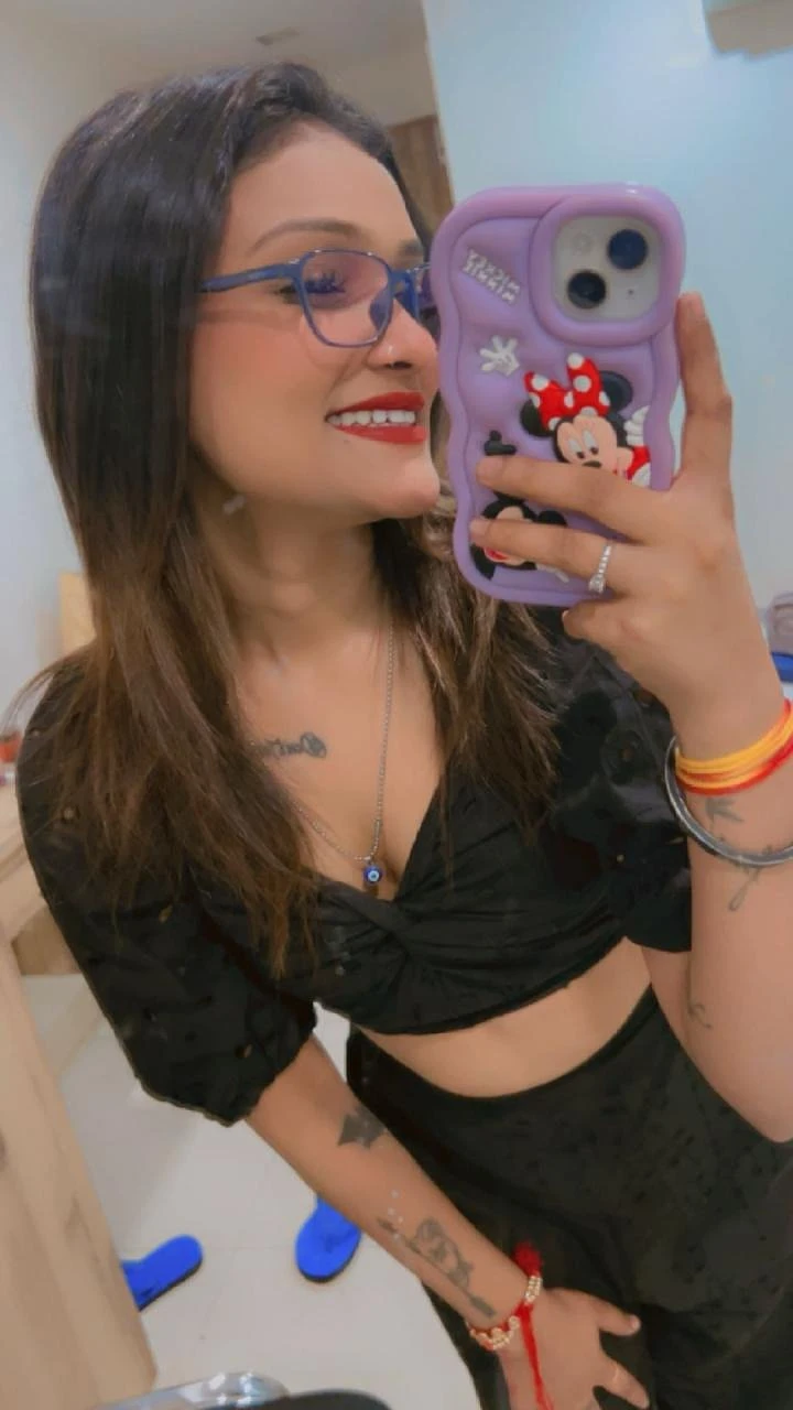 High Profile Pool Party and Exotic Dance – Indian escort in Ahmedabad — 6 / 15