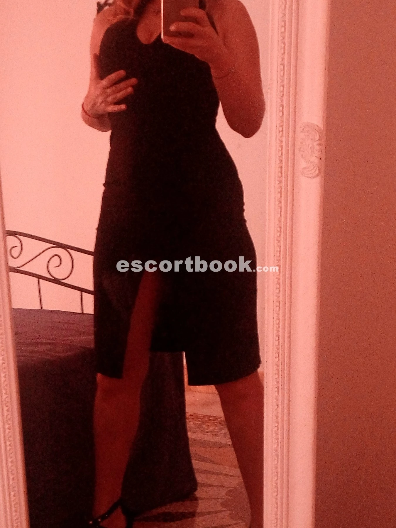 Angel White – Hungarian escort in Budapest — 3 / 9