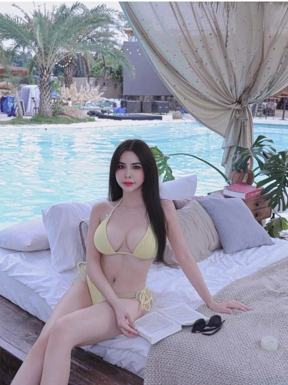 Mochi – Filipino escort in Tirana — 6 / 11