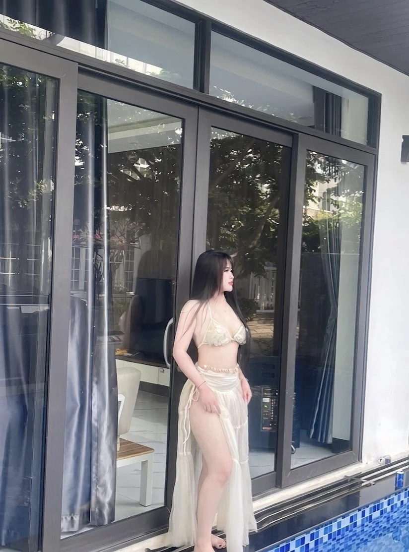 Enma – Vietnamese escort in Hyderabad — 3 / 4