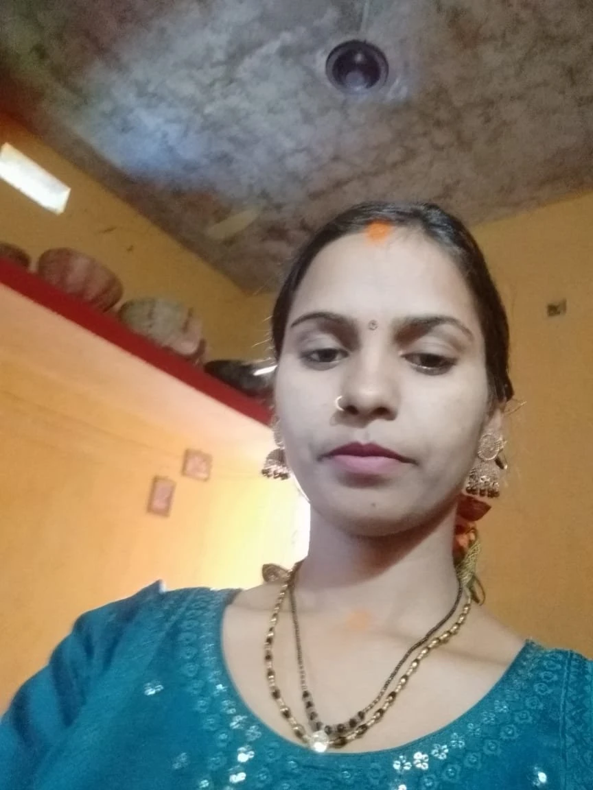 Riya – Indian escort in Chennai — 2 / 3