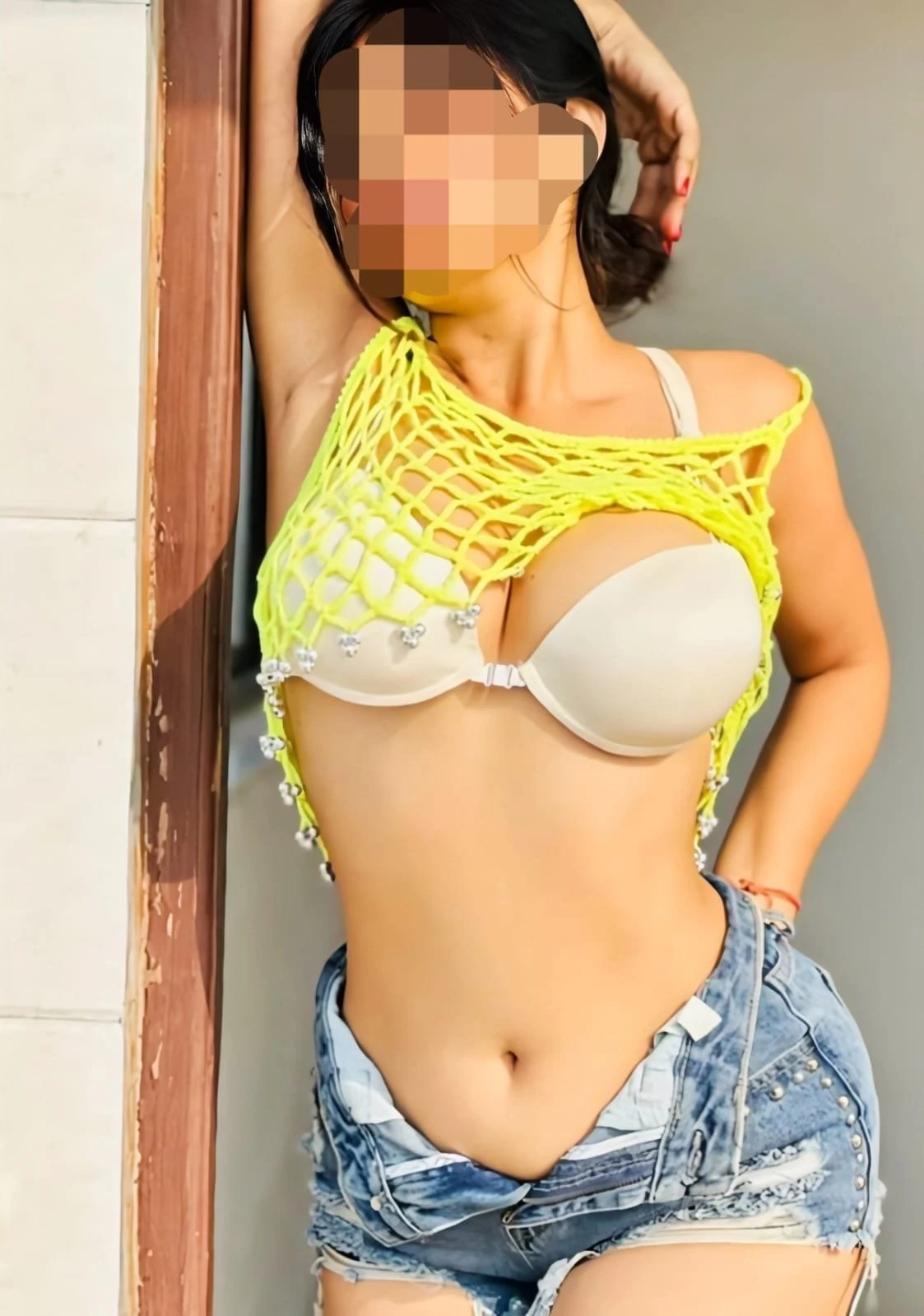 Indigo Airhostess. Real Meet. Cam – Indian escort in Bangalore — 9 / 30