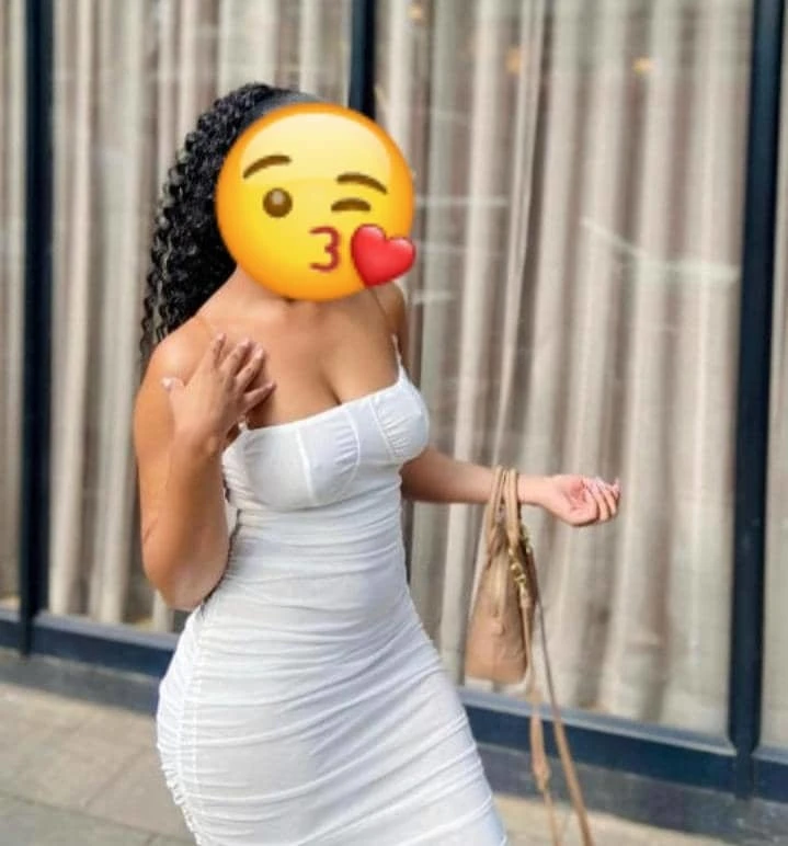 Sweet Pumpkin Ass Chloe – Namibian escort in Ahmedabad — 2 / 4