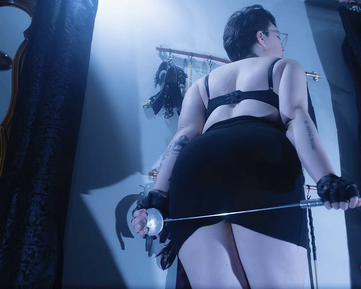 Bella – escort in Hong Kong — 8 / 14