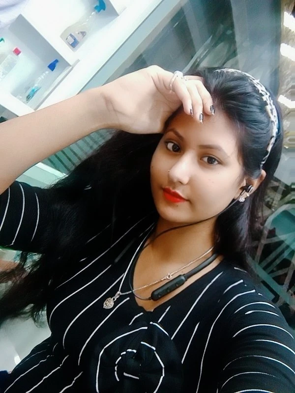 Dimpi Patel Independent Girl – Indian escort in Bangalore — 4 / 5
