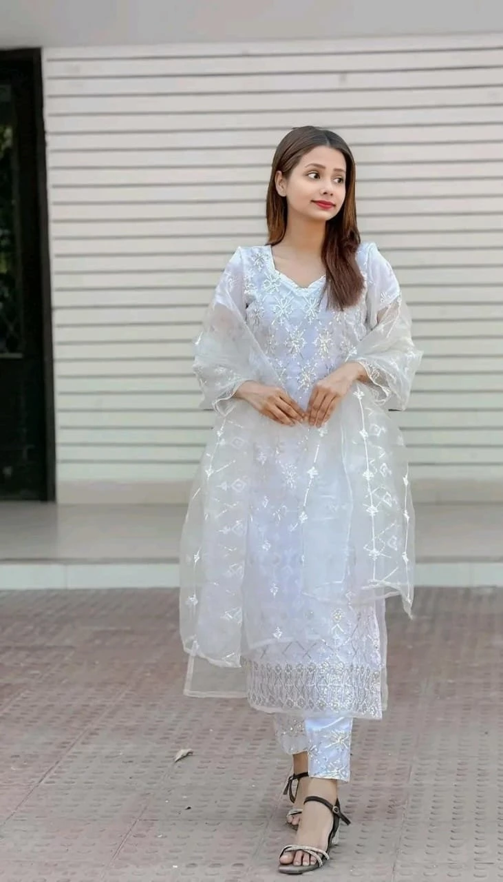 Taisha – escort in Bangalore — 2 / 3