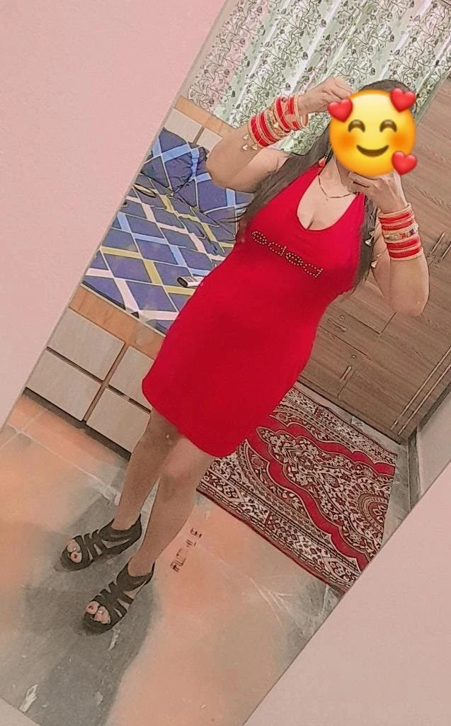 Pooja Married Housewife – Indian escort in Gurgaon — 8 / 11