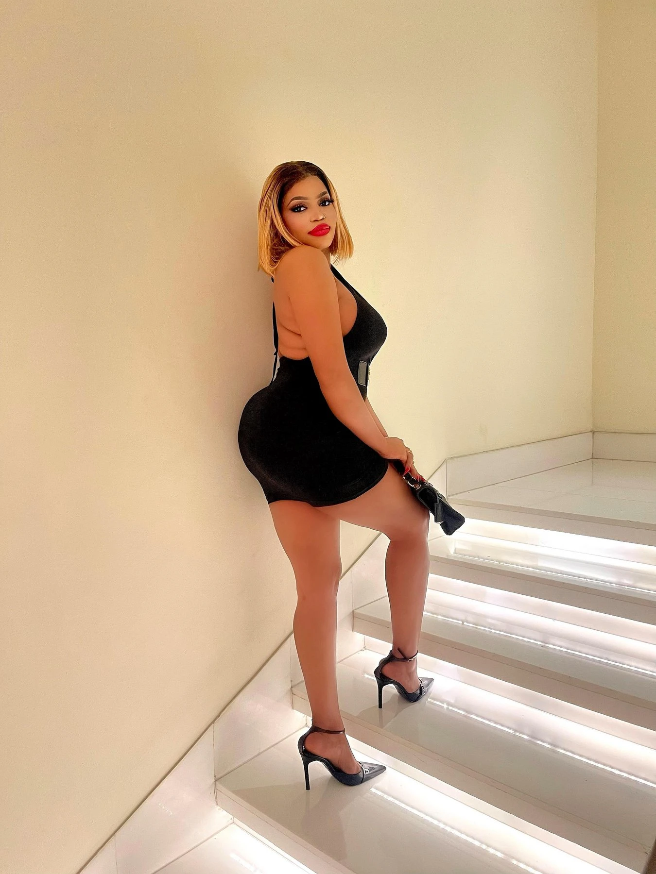 Vicky Victoria in Gurgaon sector 54 – Zambian escort in Gurgaon — 4 / 10