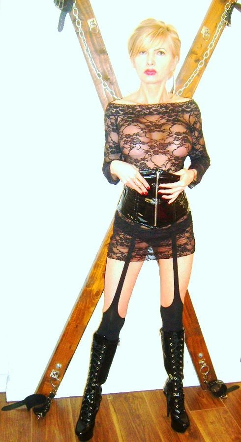 Nadjashark – Hungarian escort in Budapest — 4 / 6