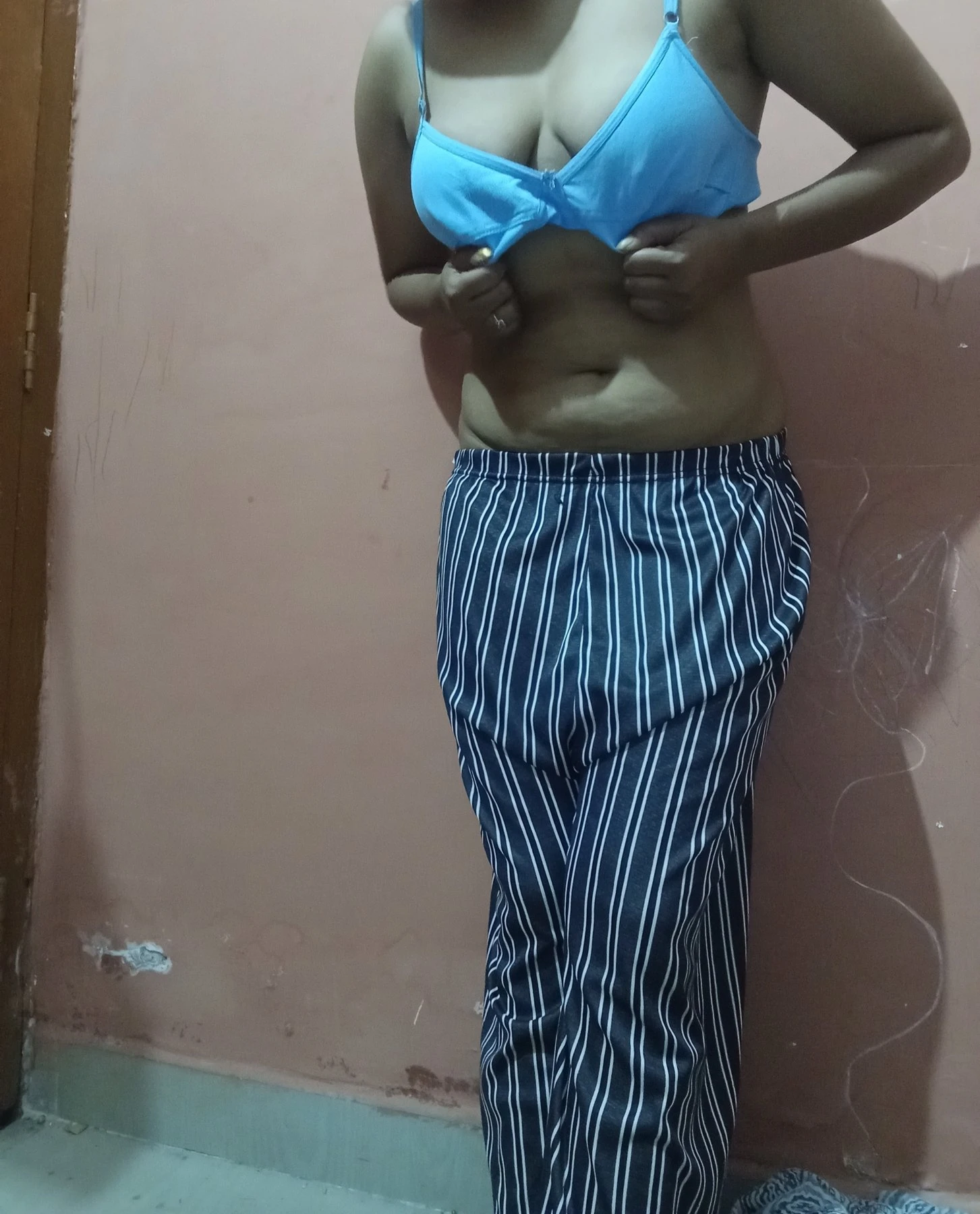 Pooja – Indian adult performer in Bangalore — 2 / 4