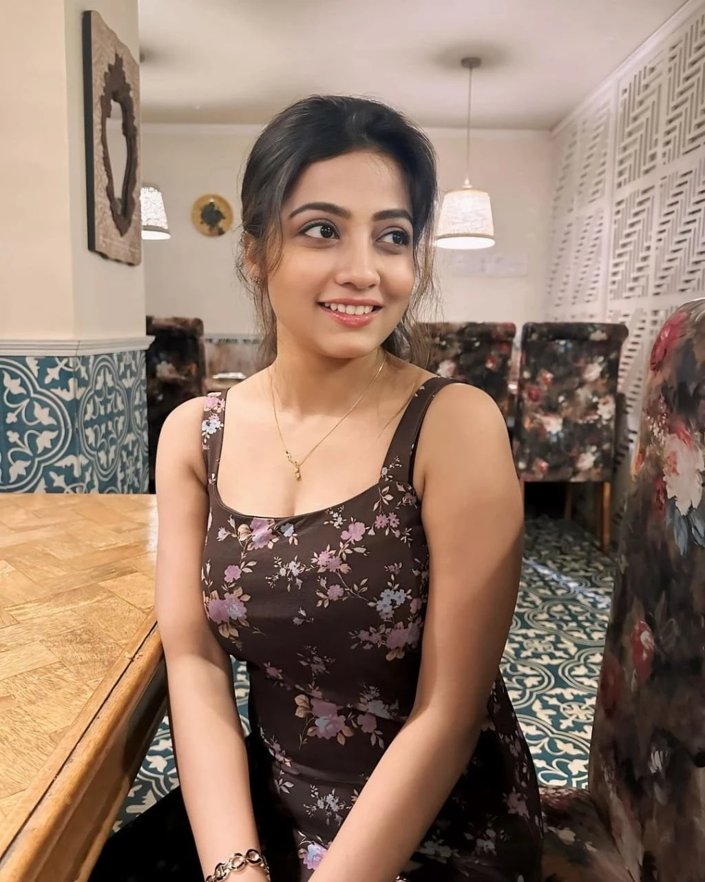 Radhika – escort in Chennai, Escort, Chennai