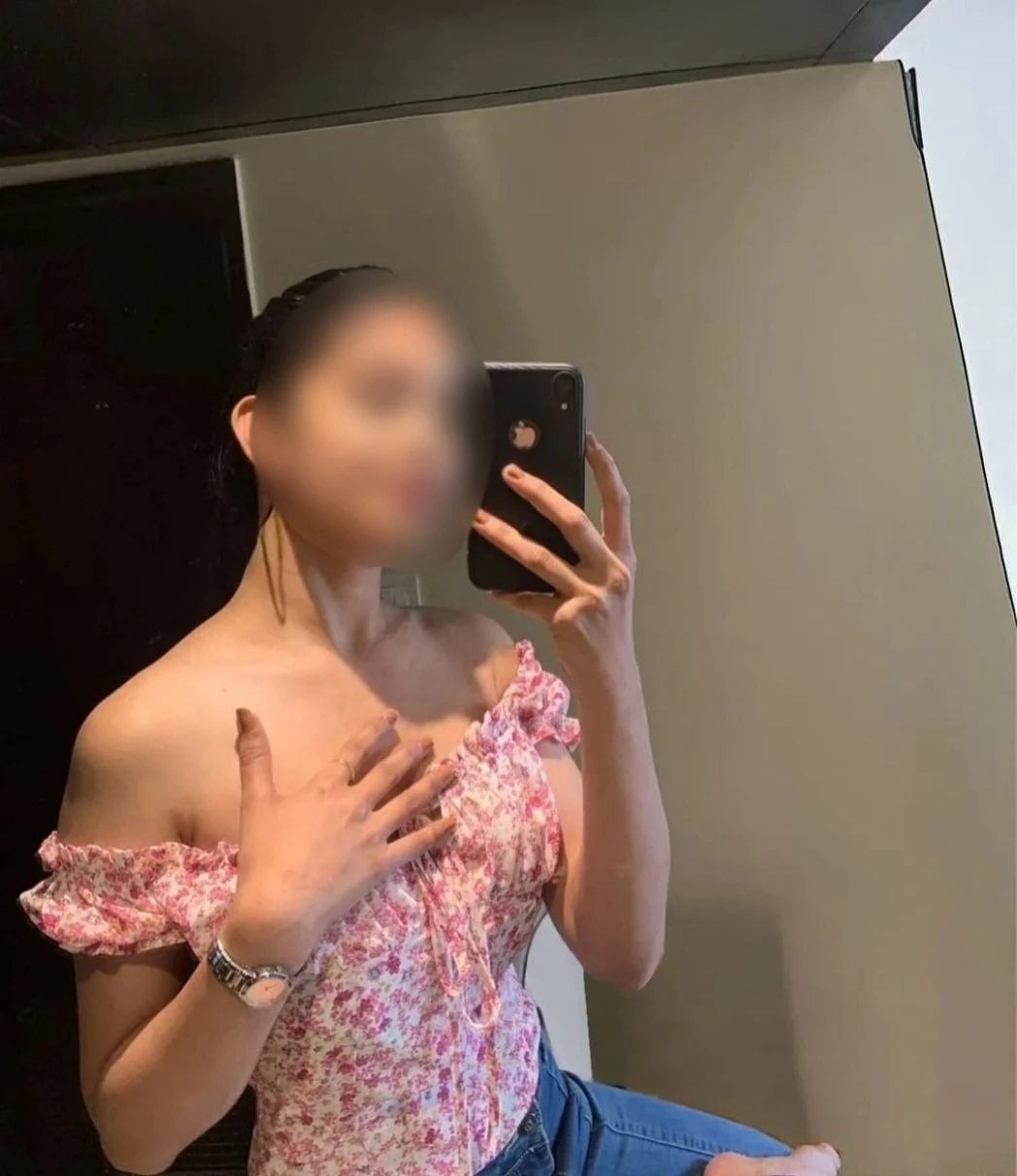 Smitha Independent " Air Hostess – Indian escort in Bangalore — 4 / 6