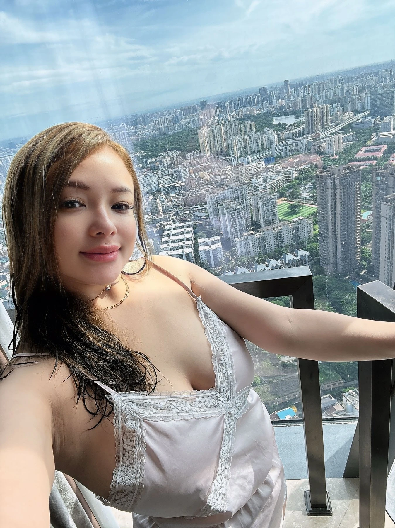 Arianna Ann Independent 🦋 – Filipino escort in Hong Kong — 6 / 18