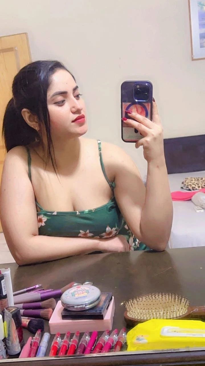 Anaya College Girl – Indian escort in Candolim, Goa — 3 / 5