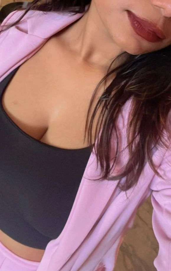 Simran – Indian companion in Bangalore, Escort, Banga