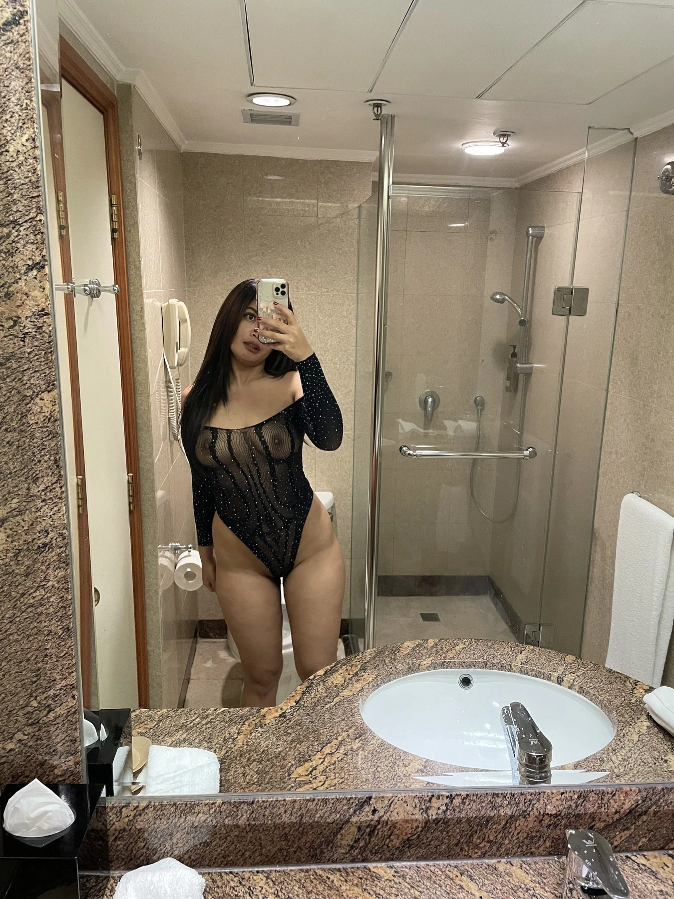 Kimmy independent – Thai escort in Hong Kong — 3 / 15