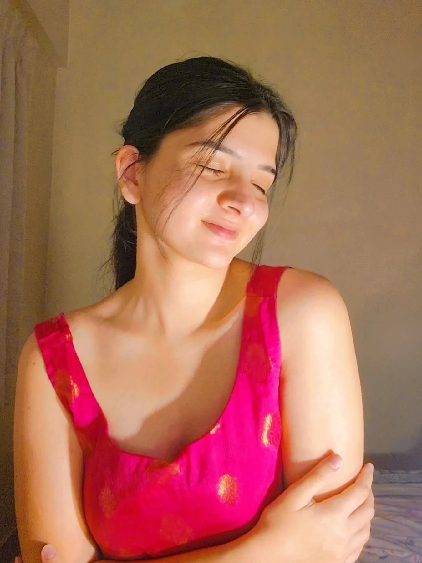 Radhika Service – escort in Bangalore — 2 / 5
