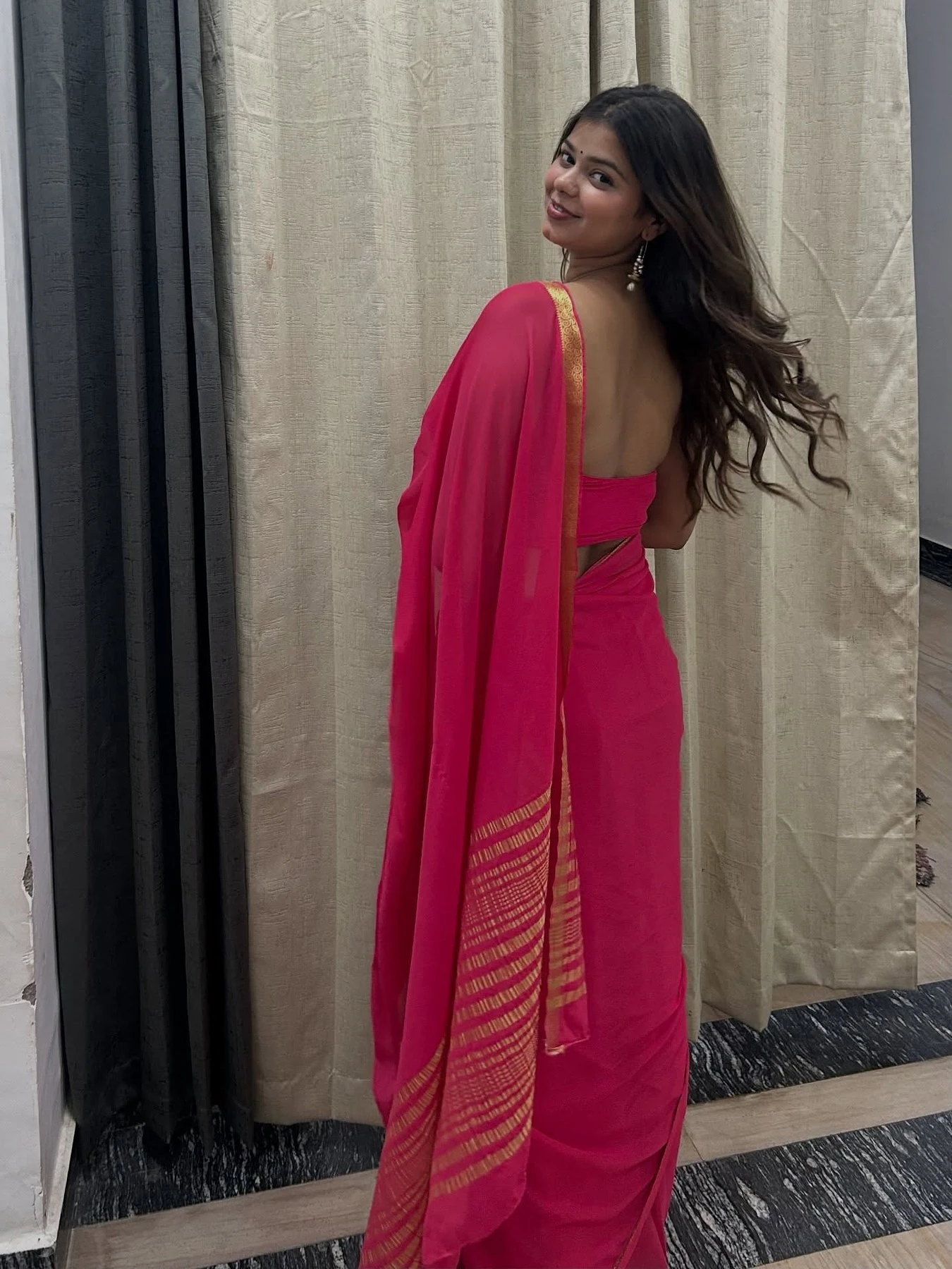 Ayushi, a Well Educated Girl Available F – escort in Chennai — 3 / 5