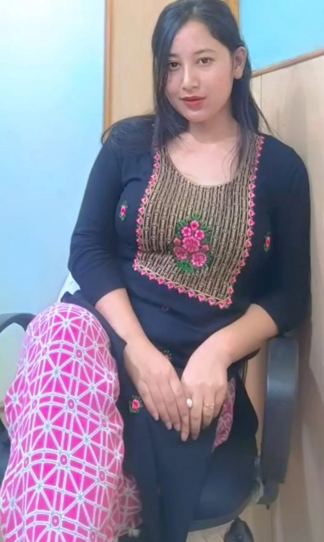 Rchna – escort in Guwahati — 3 / 4