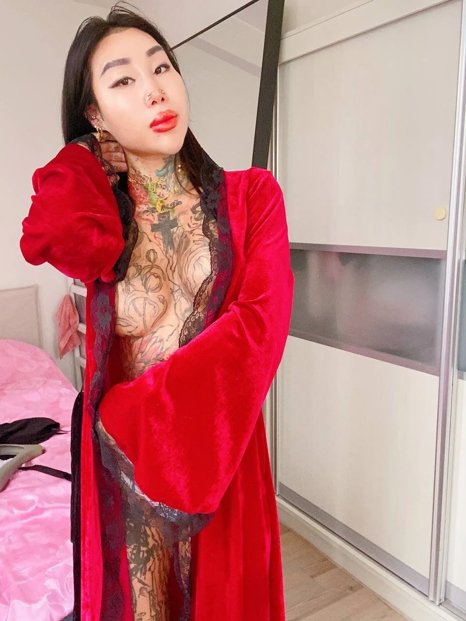 Tayla – escort in Hong Kong — 3 / 8