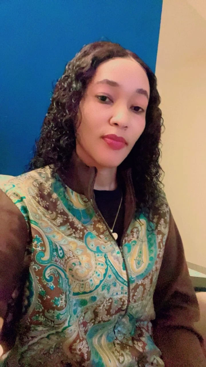 Sweet Curvy Lita Available to Please You – escort in Bangalore — 2 / 3
