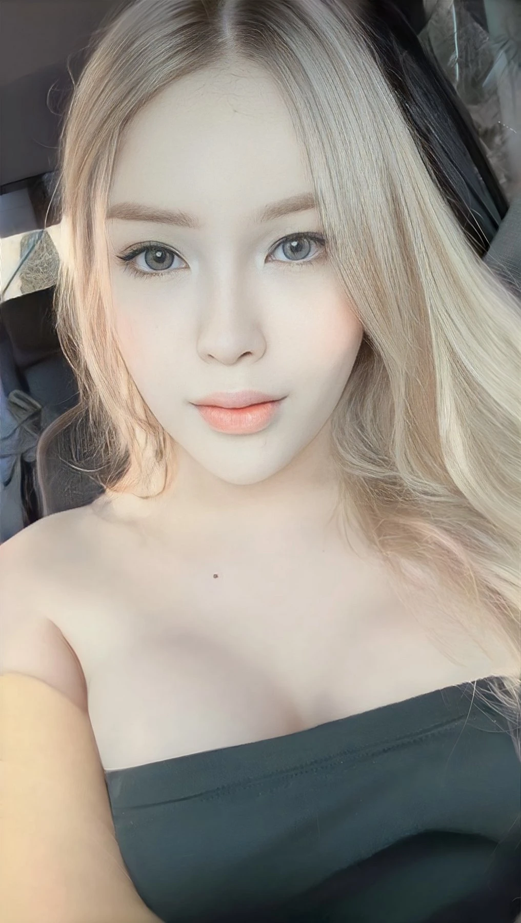 Camille Kim Grey – British escort in Hong Kong — 2 / 5