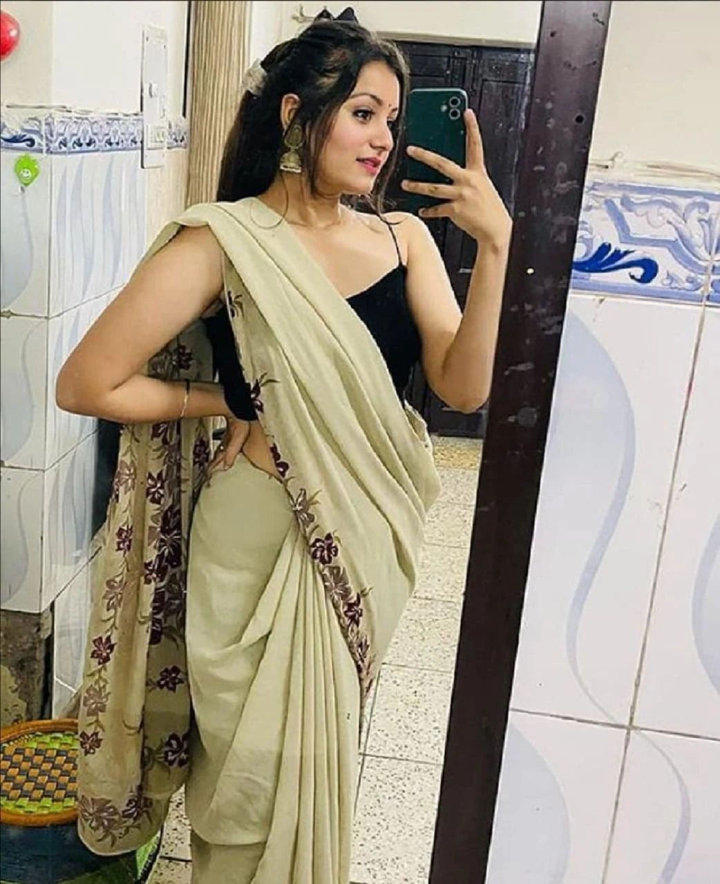 Priya – escort in Chandigarh — 3 / 5