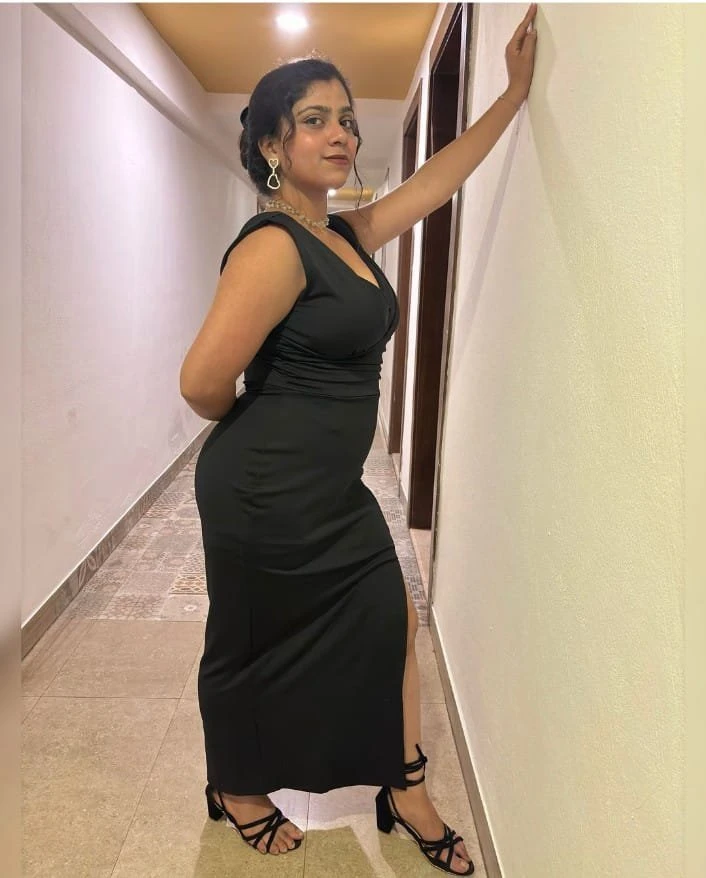 Urvashi escort service – Indian escort in Gurgaon — 2 / 5