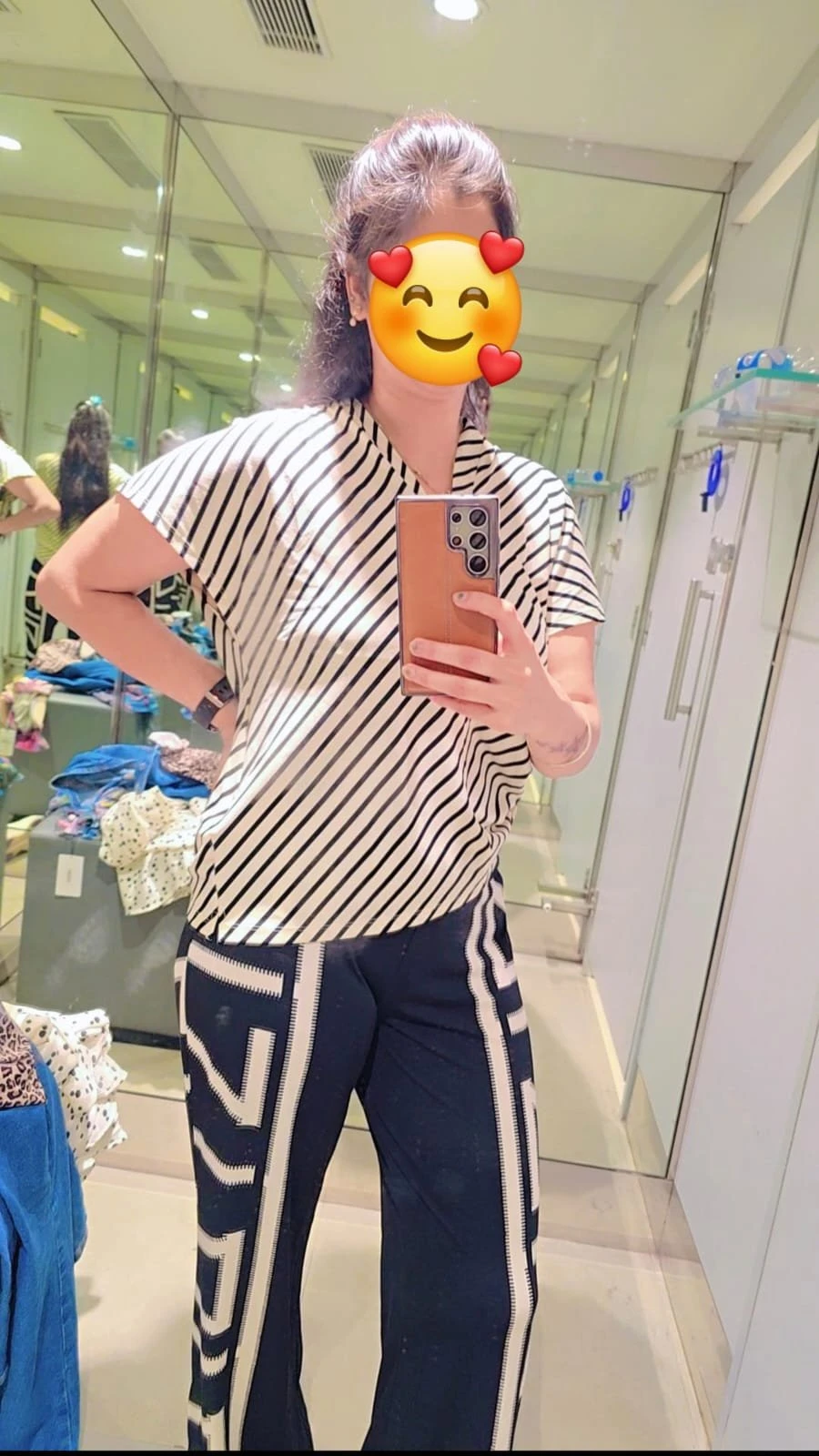 Priya Independent Girl & Cam Show – Indian escort in Bangalore — 3 / 5