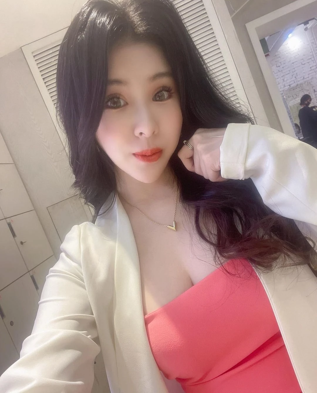 Earn Extra Income 20, 000 Hkd Per Night – escort in Hong Kong — 6 / 13