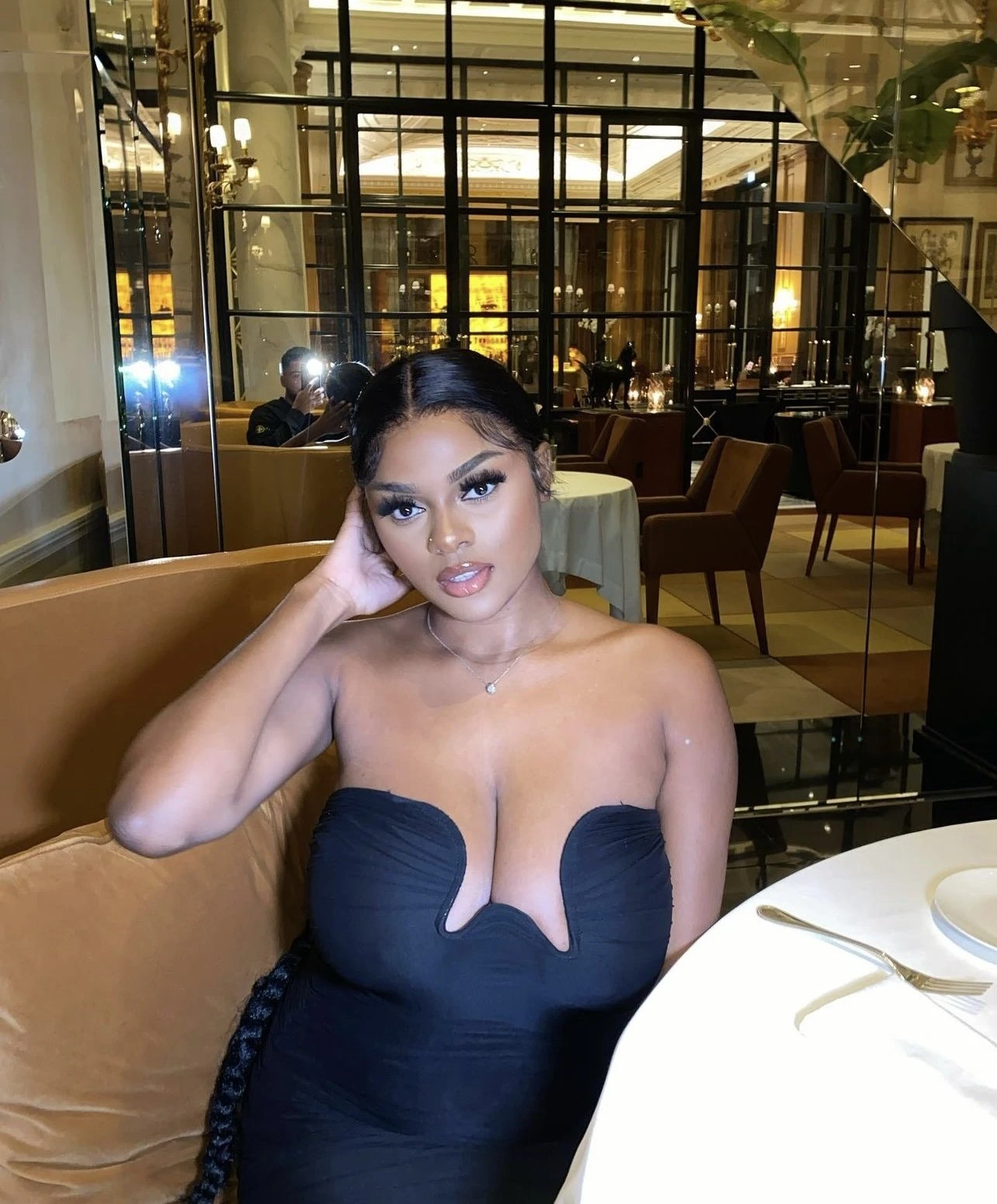 Hilda – South African escort in Baku — 4 / 5