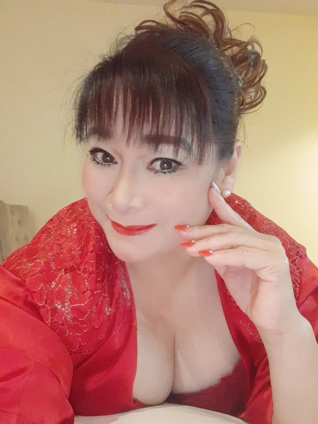 CAMSHOW SEXY FILIPINA MILF JOY – Filipino escort in Bangalore — 10 / 23