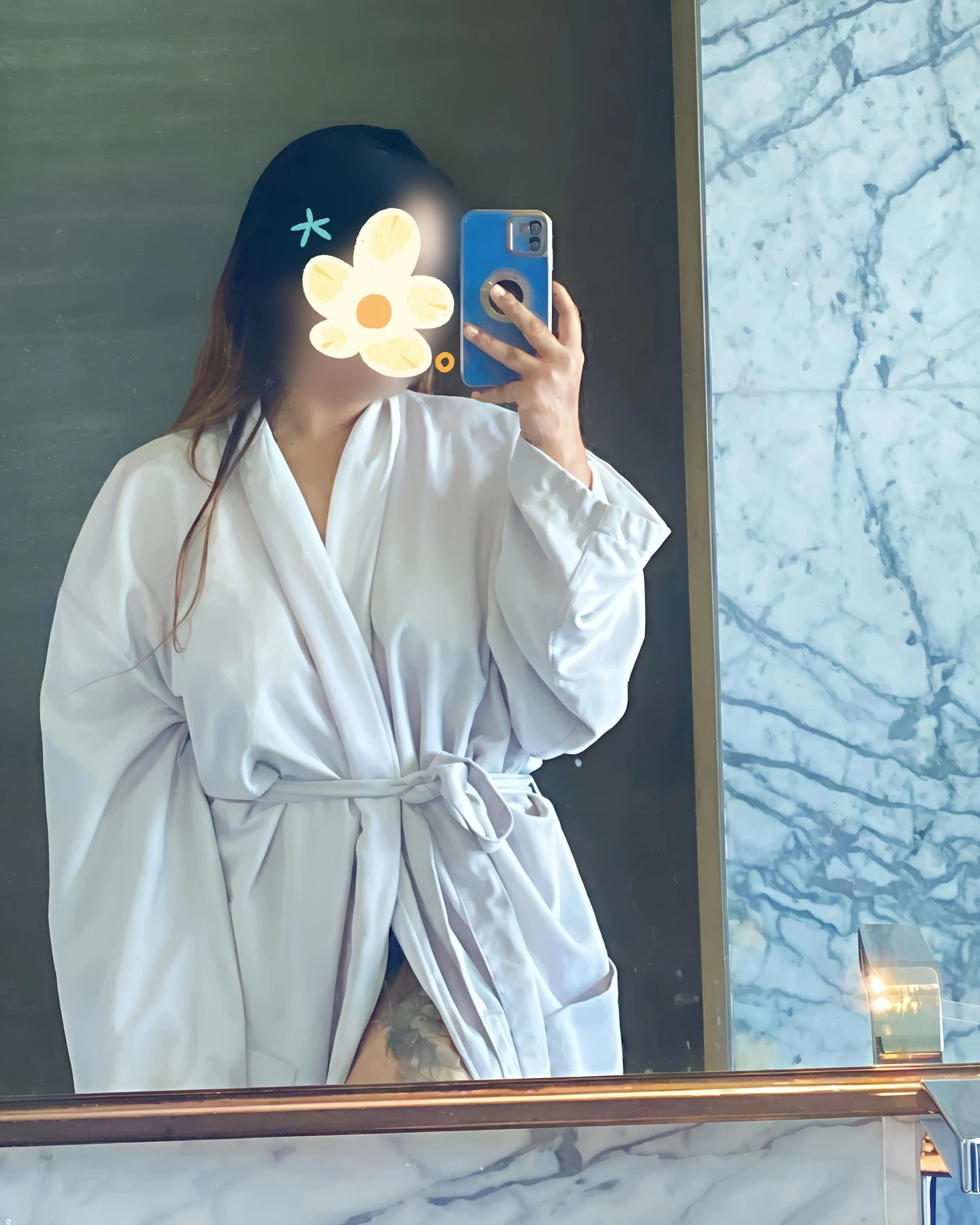 𝐖𝐄𝐁𝐂𝐀𝐌 $ 𝐌𝐄𝐄𝐓 (AIRHOSTESS) – Indian escort in Bangalore — 2 / 4