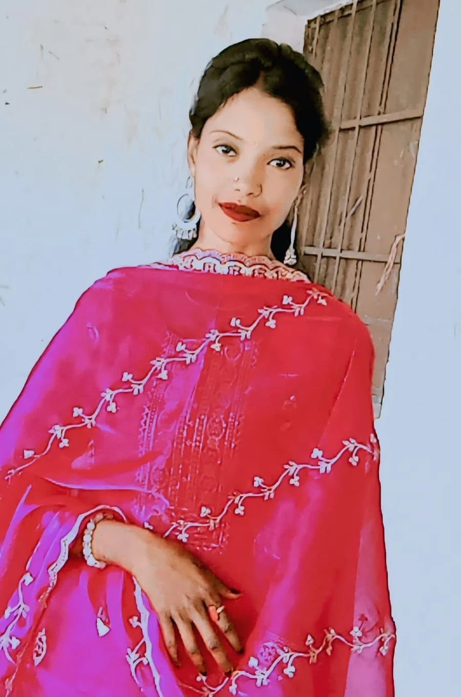 Meet and Cam Shwo – Indian escort in Chennai — 2 / 3