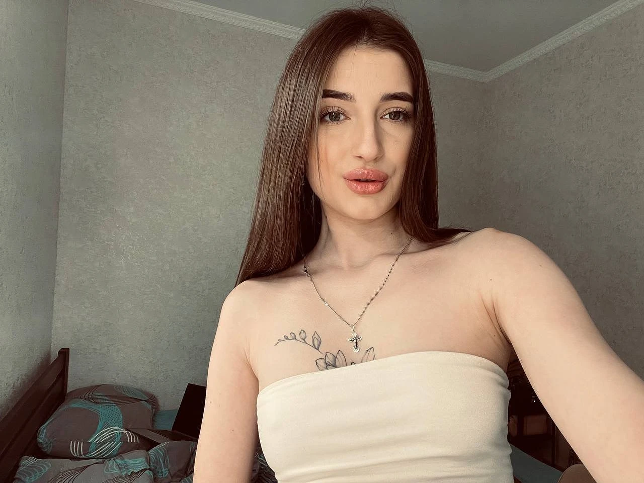 Daria – Ukrainian escort in Hong Kong — 7 / 16