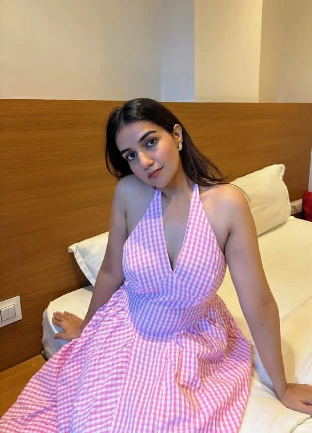 Hency – Indian escort in Bangalore — 2 / 4