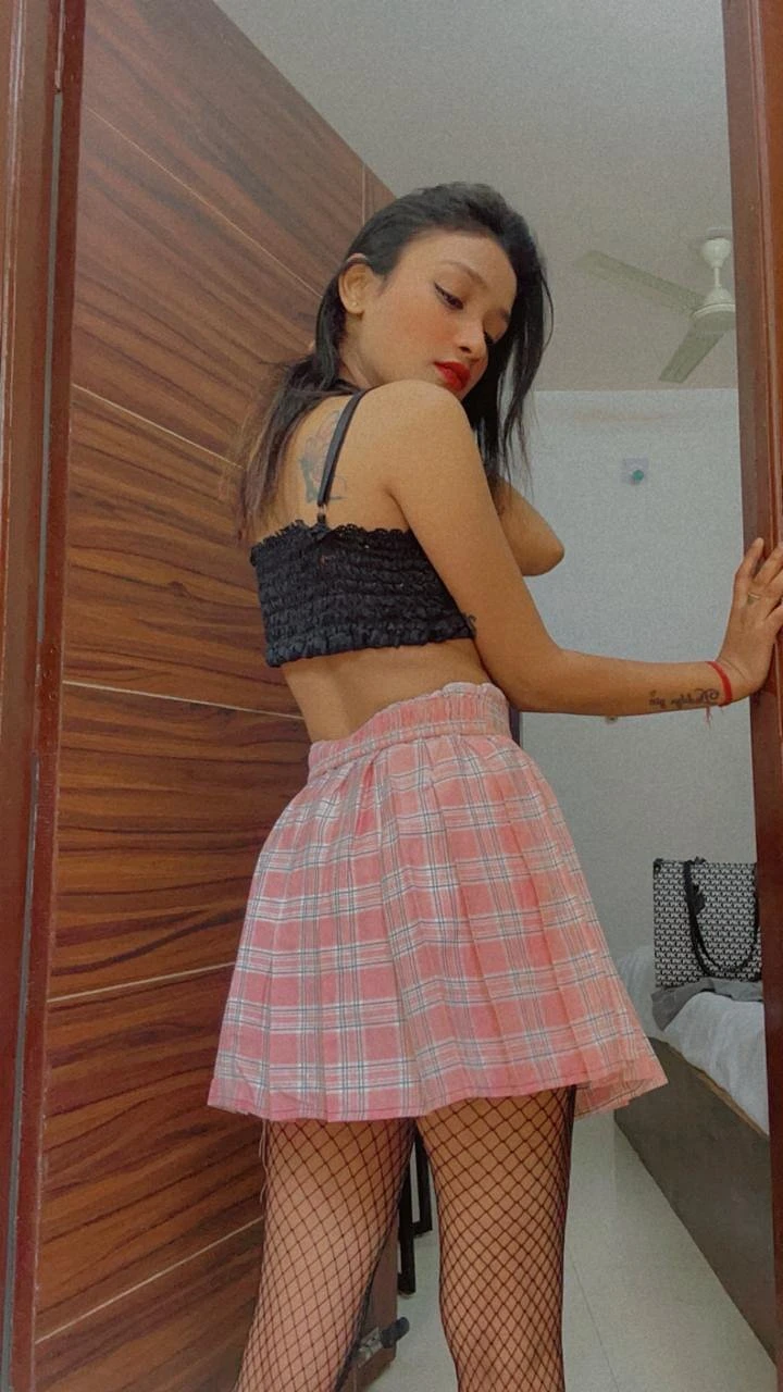 High Profile Pool Party and Exotic Dance – Indian escort in Ahmedabad — 3 / 15