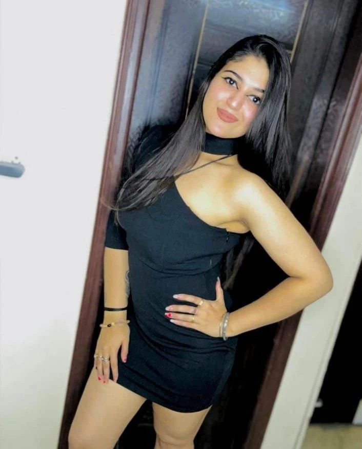 Urvashi escort service – Indian escort in Gurgaon — 4 / 5