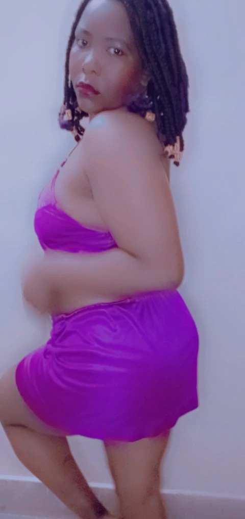 Shammy – Central African adult performer in Bangalore — 2 / 4