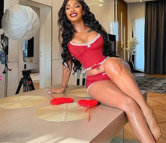 Lisa – South African escort in Ahmedabad — 3 / 8