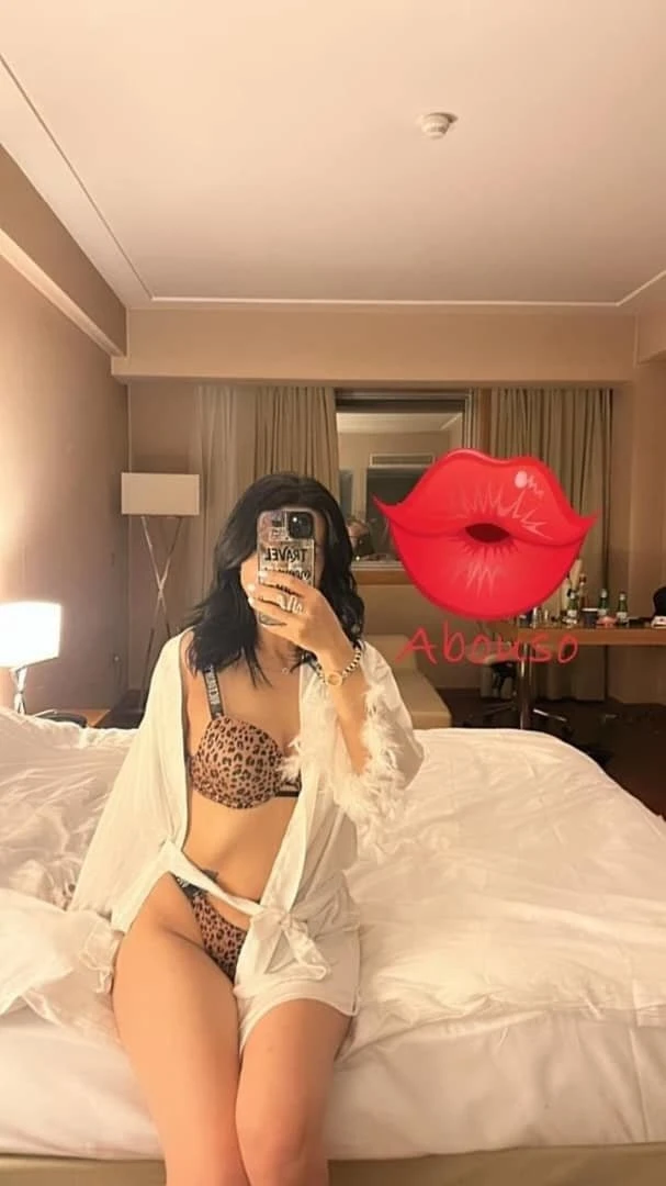 I'm Deeptroat expert leaving soon – Indian escort in Chennai — 1 / 5